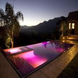 Amazing House With Underwater Lights In Pool