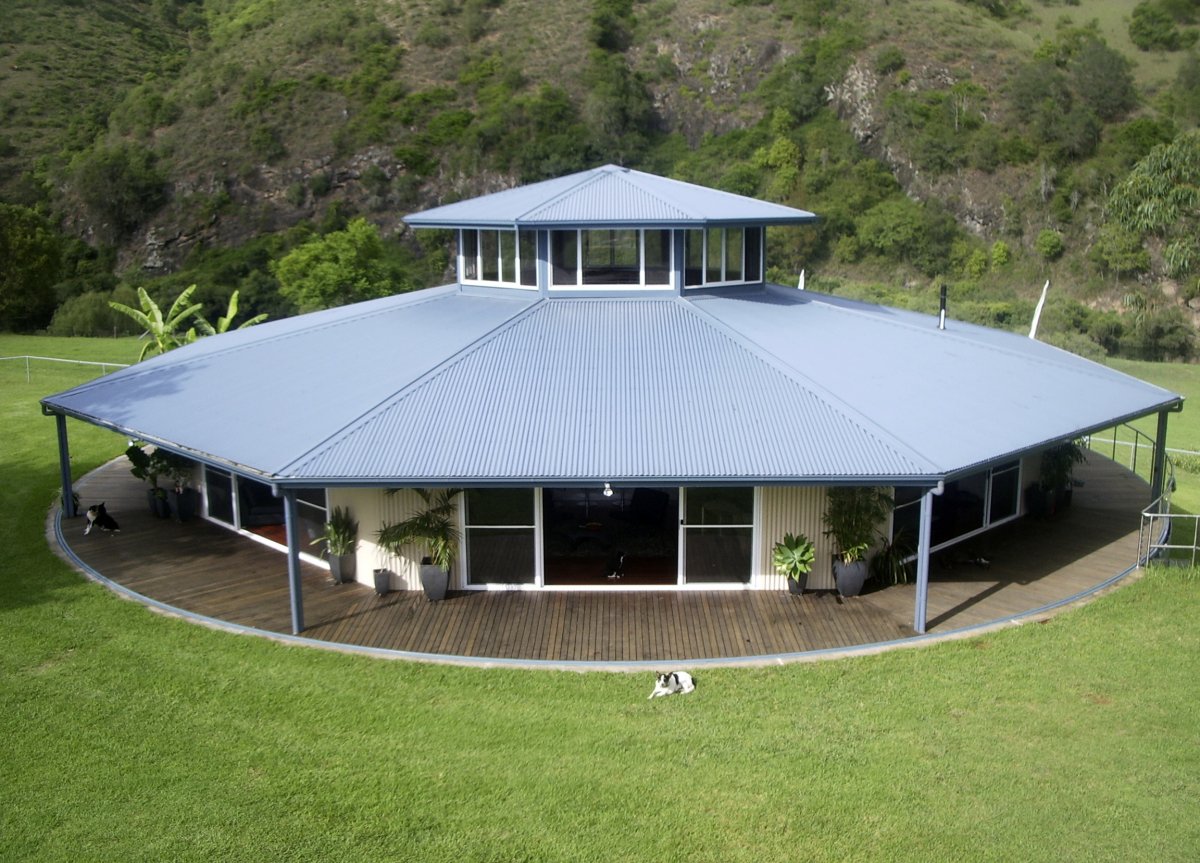 Rotating Platform House in Australia