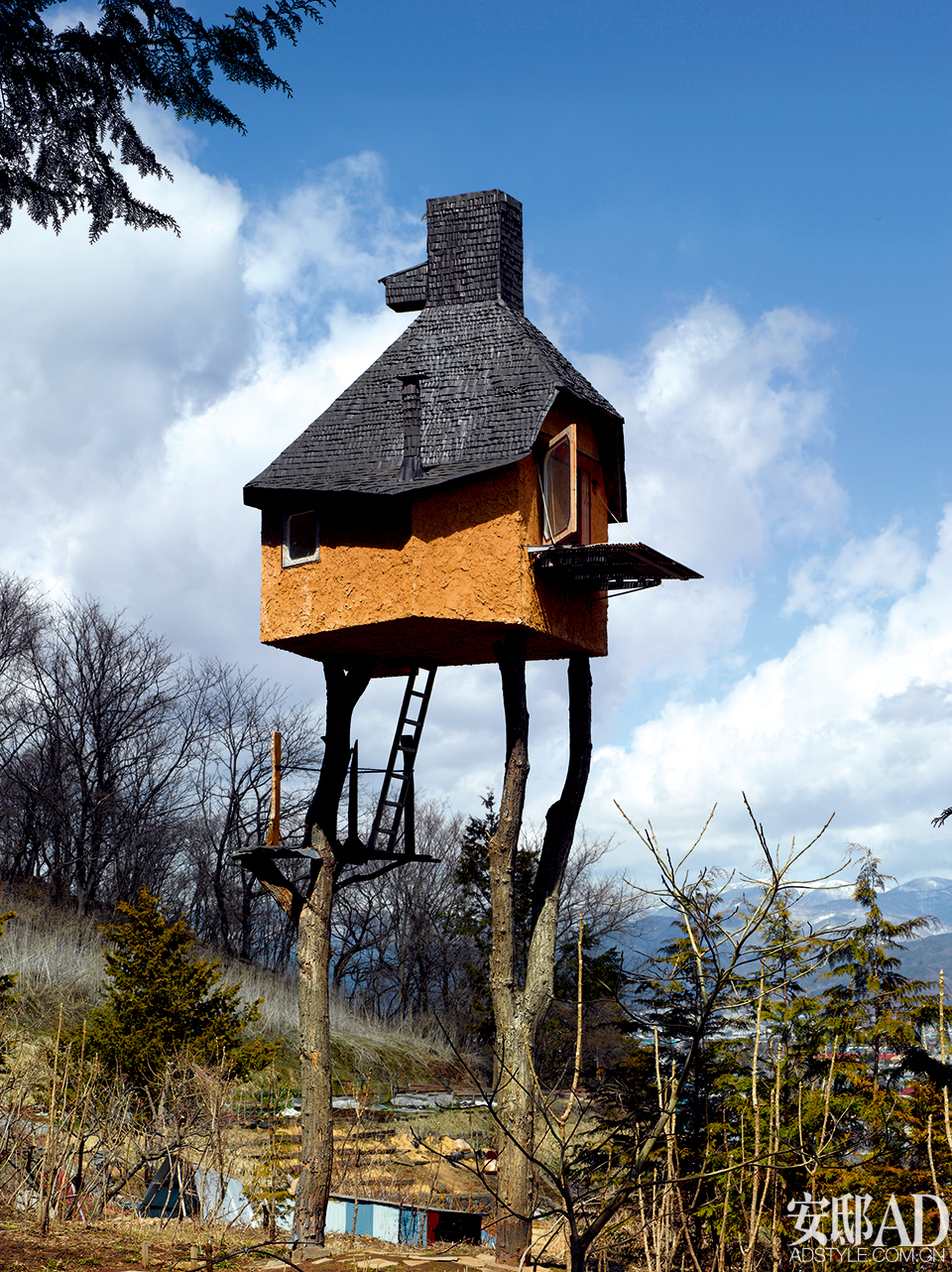 Too Tall Tea House in Nagano, Japan